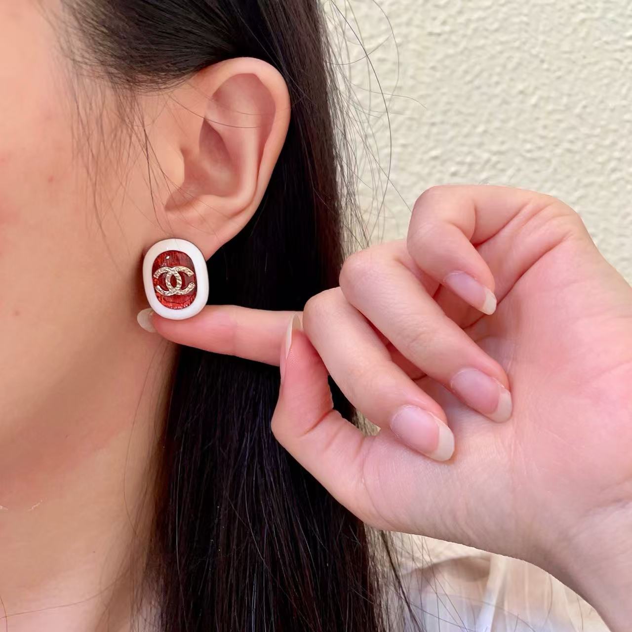 [Lume Jewelry]Amber & Glass Stud Earrings
