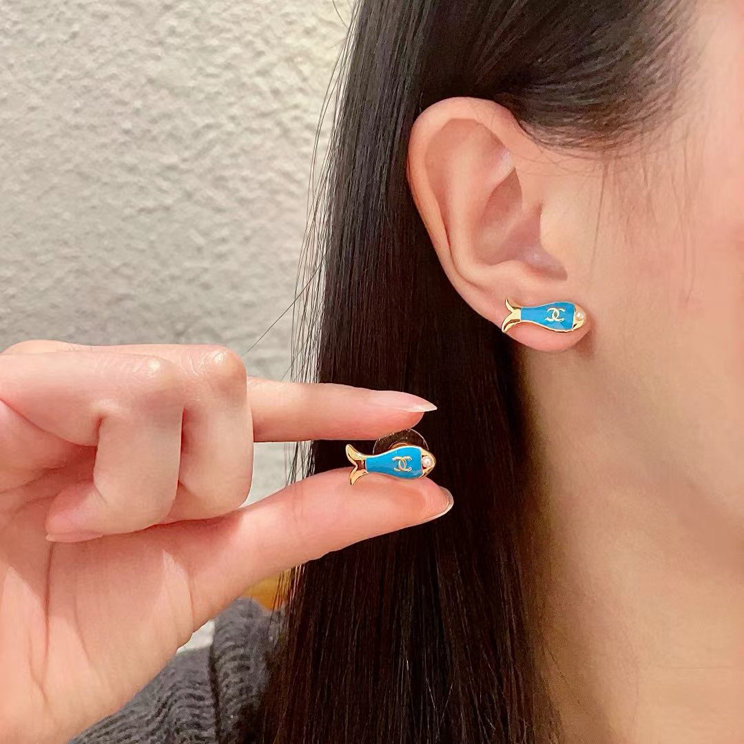 [Lume Jewelry]Fish Stud Earrings