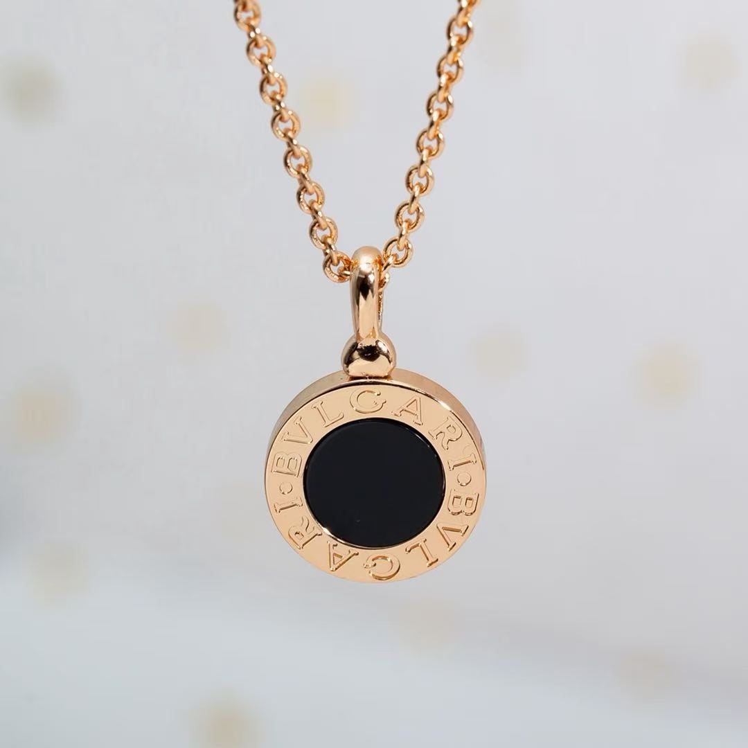 [Lume Jewelry] T  Round Double-Sided Mother-of-Pearl Necklace