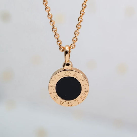 [Lume Jewelry] T  Round Double-Sided Mother-of-Pearl Necklace
