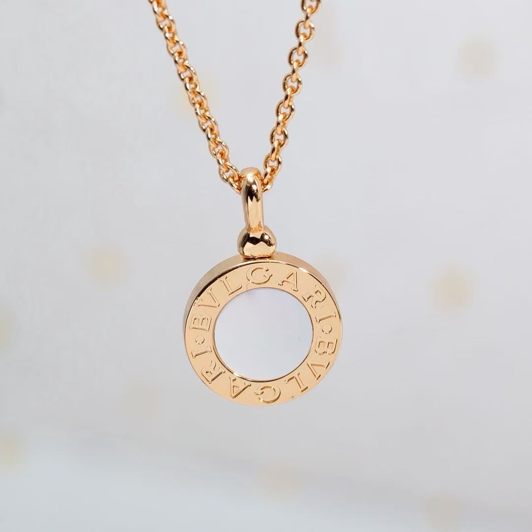 [Lume Jewelry] T  Round Double-Sided Mother-of-Pearl Necklace
