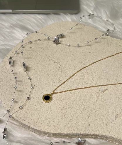 [Lume Jewelry] T  Round Double-Sided Mother-of-Pearl Necklace