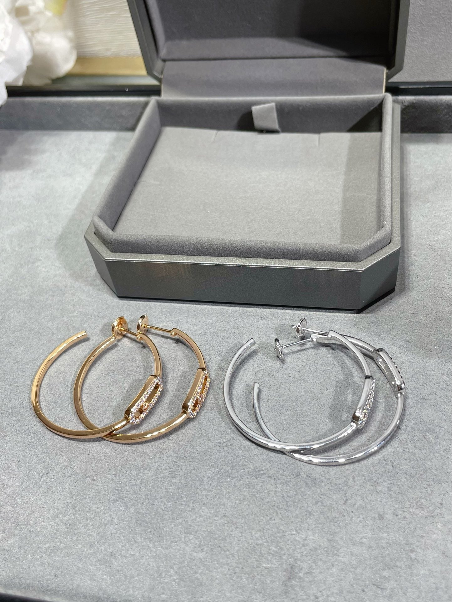 [Lume Jewelry]Move Sliding‑Diamond Hoop Earrings