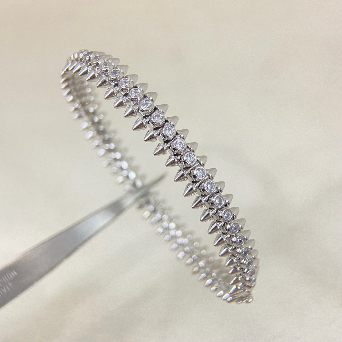 ¡®Lume Jewelry¡¯CLASH Studded Diamond Bracelet