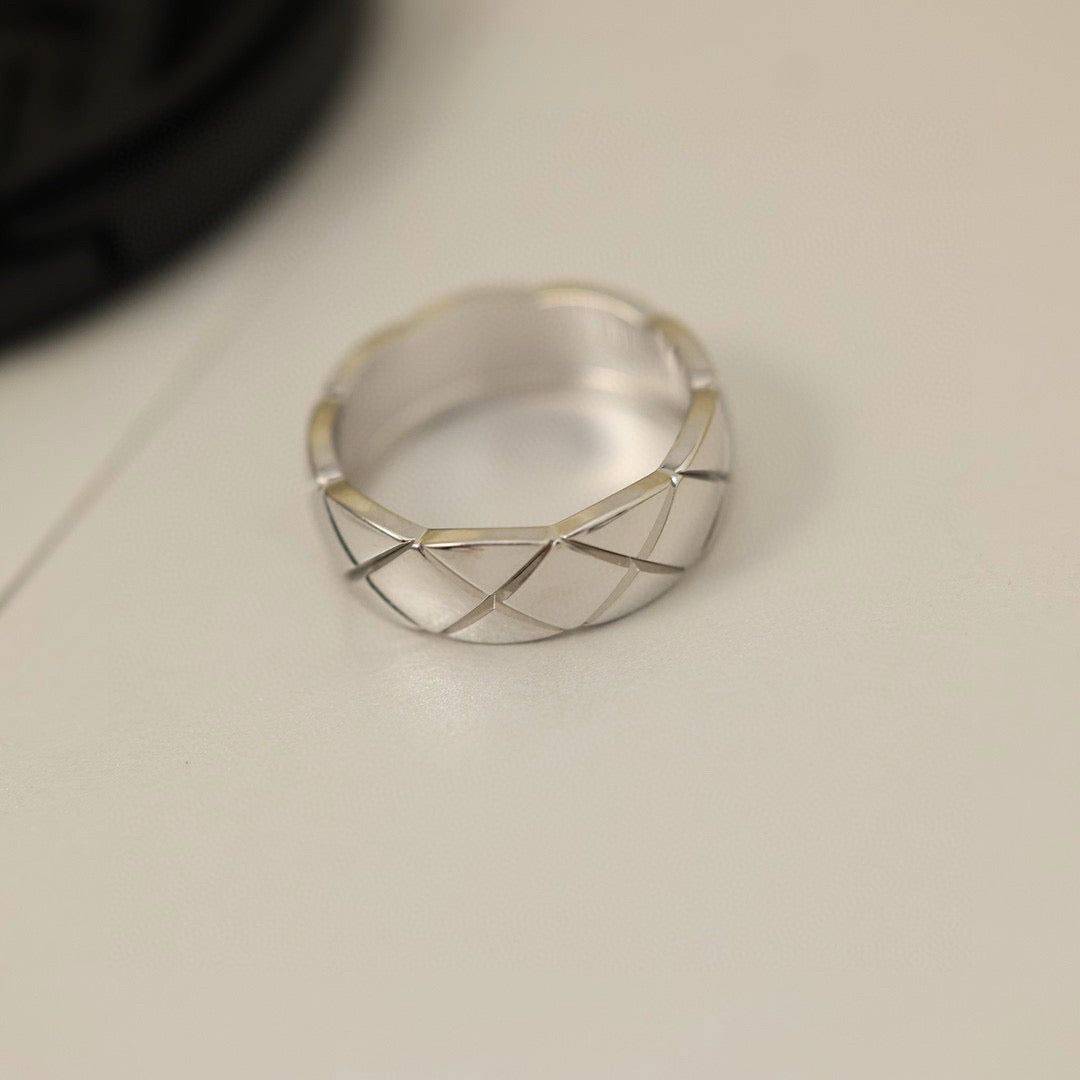 ¡®Lume Jewelry¡¯Quilted pattern ring, diamond‑free