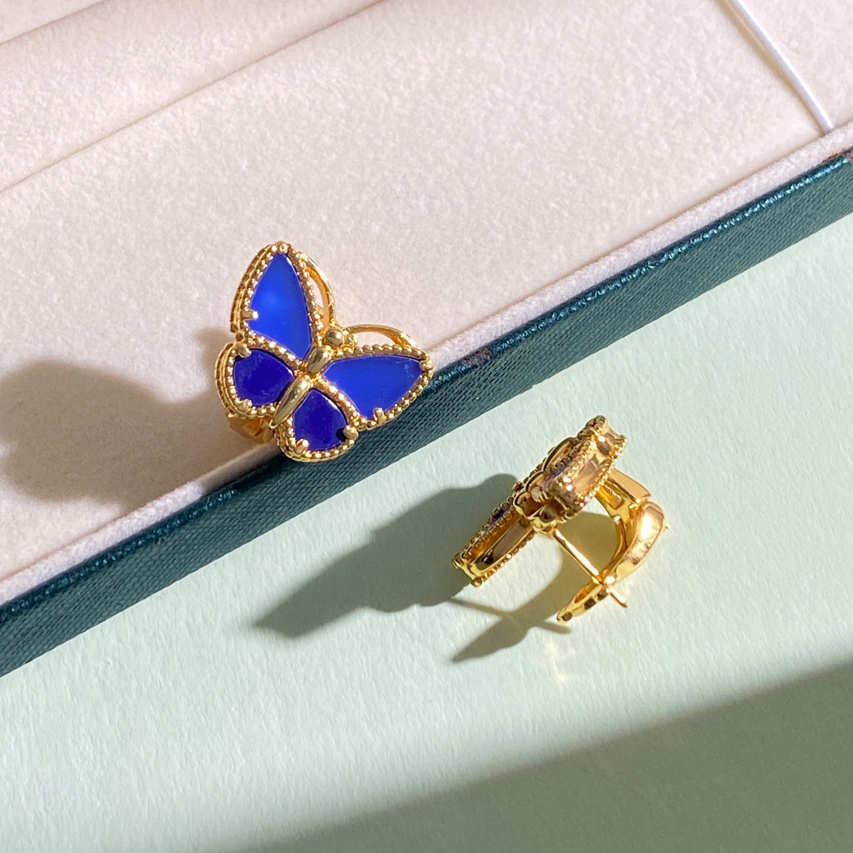 ¡®Lume Jewelry¡¯ Sweet Alhambra Butterfly Earstuds, Blue Chalcedony