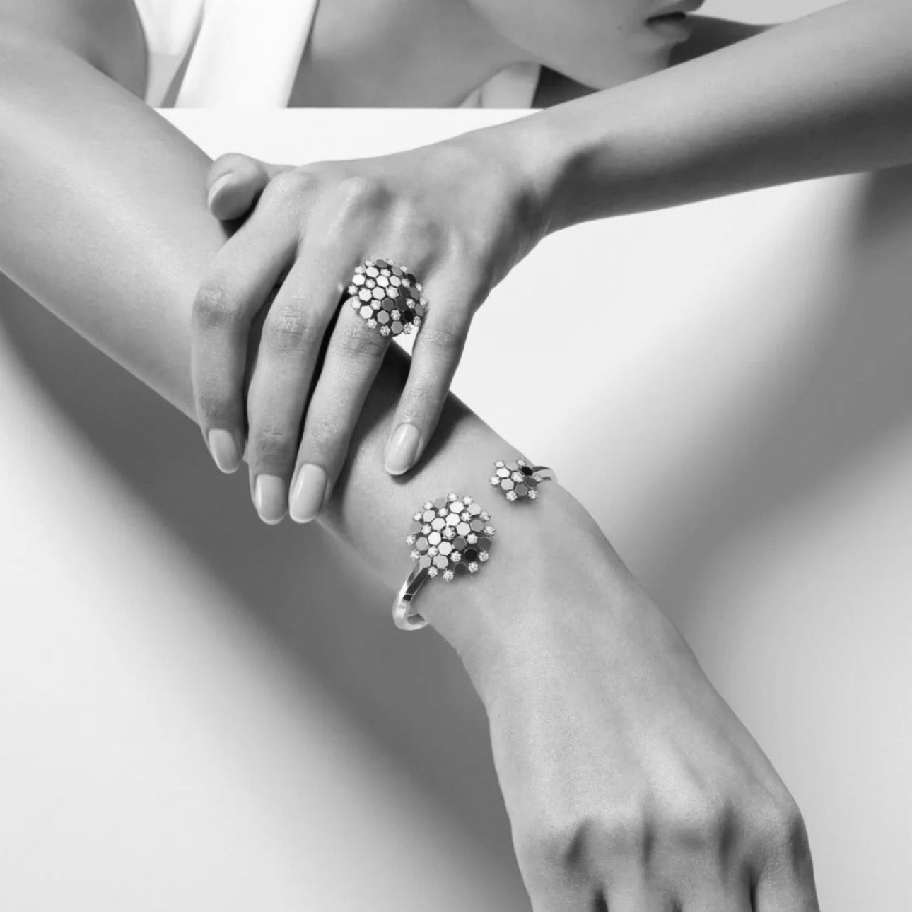 ¡®Lume Jewelry¡¯ Honeycomb Diamond Open Bangle