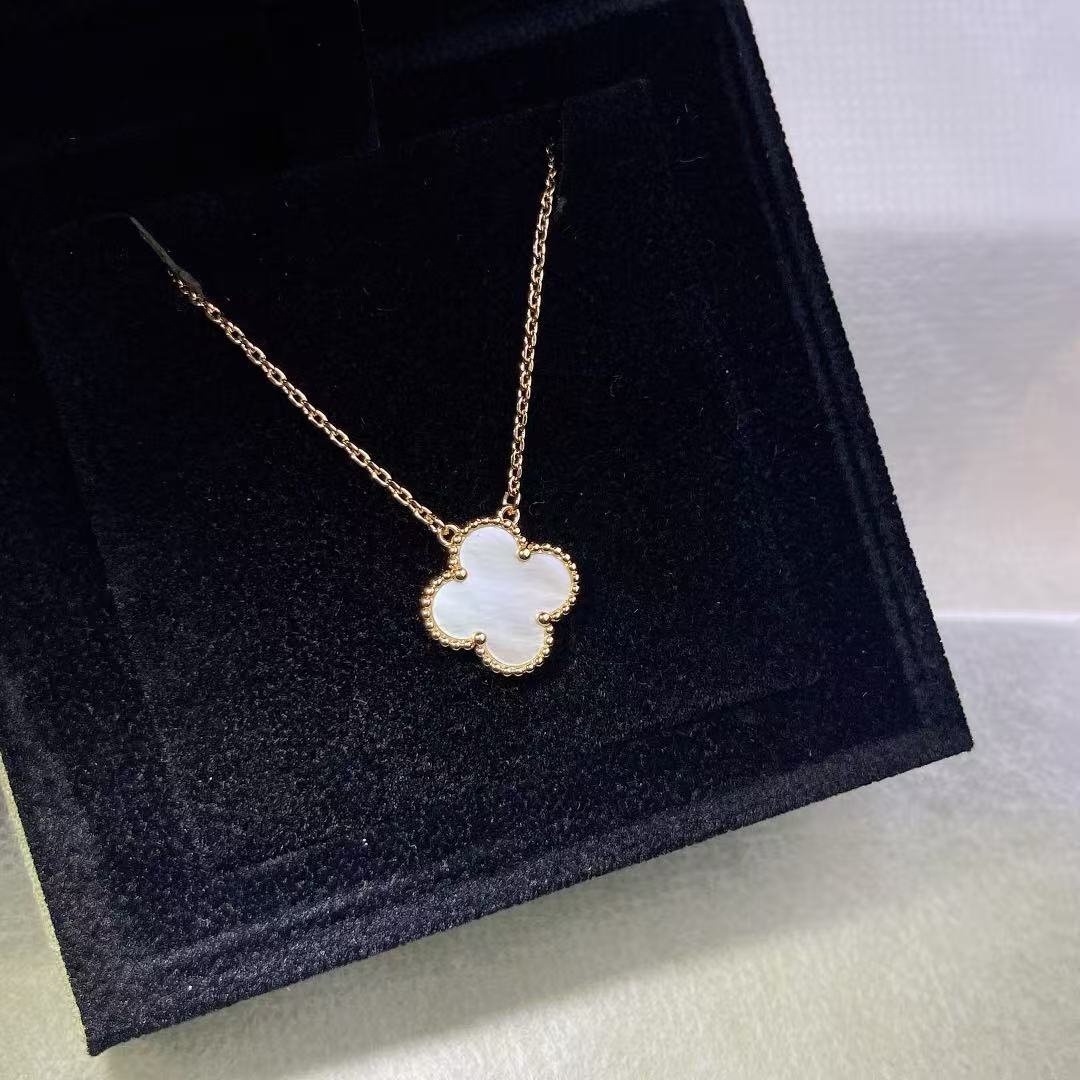 [Lume Jewelry]CLOVER MINI 15MM WHITE MOTHER-OF-PEARL NECKLACE