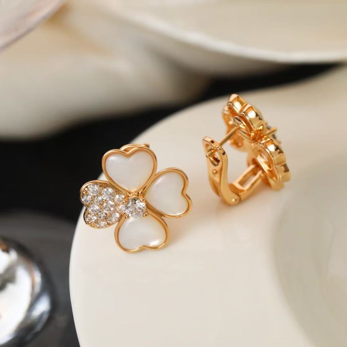 [Lume Jewelry]FRIVOLE PINK GOLD FLOWER DIAMOND EARRINGS 2