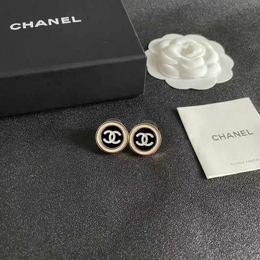 [Lume Jewelry]Classic Double C Stud Earrings