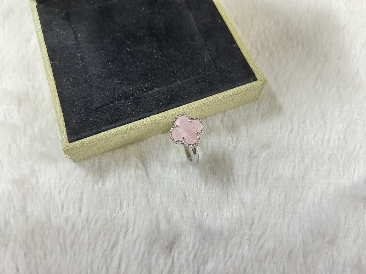 [Lume Jewelry]Pink Clover Ring