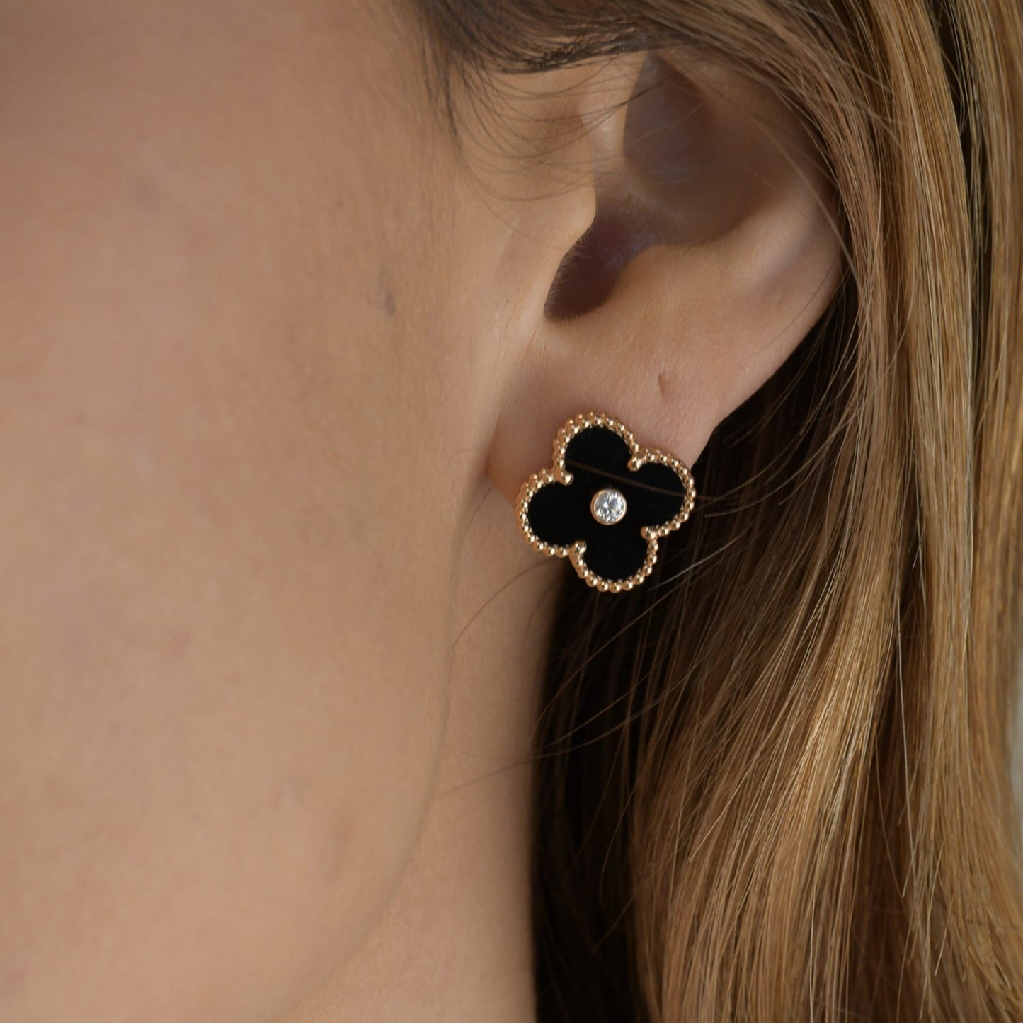 ¡®Lume Jewelry¡¯CLOVER MEDIUM 1 MOTIFS ONYX DIAMOND EARRINGS