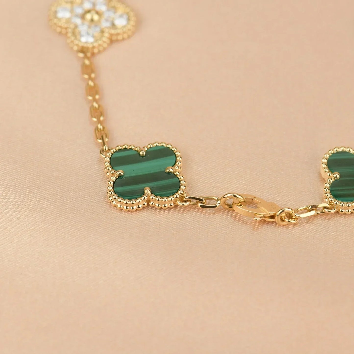 [Lume Jewelry]New  CLOVER 5 MOTIF MALACHITE BRACELET COLLECTION