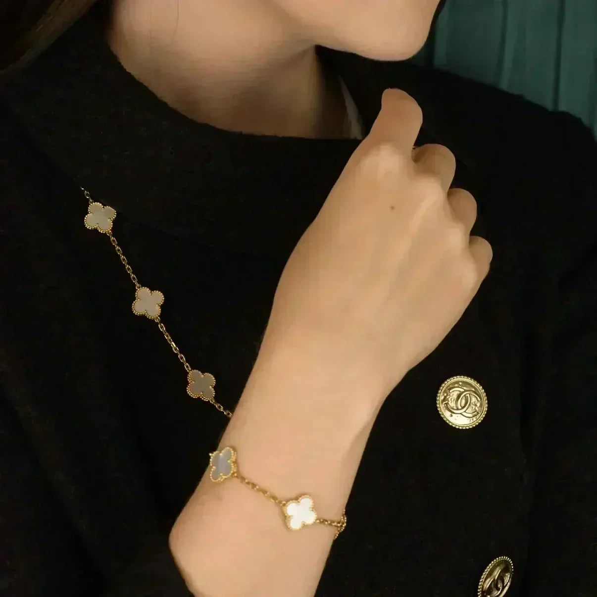 [Lume Jewelry]New CLOVER WHITE PEARL MOP 5 MOTIF BRACELET COLLECTION