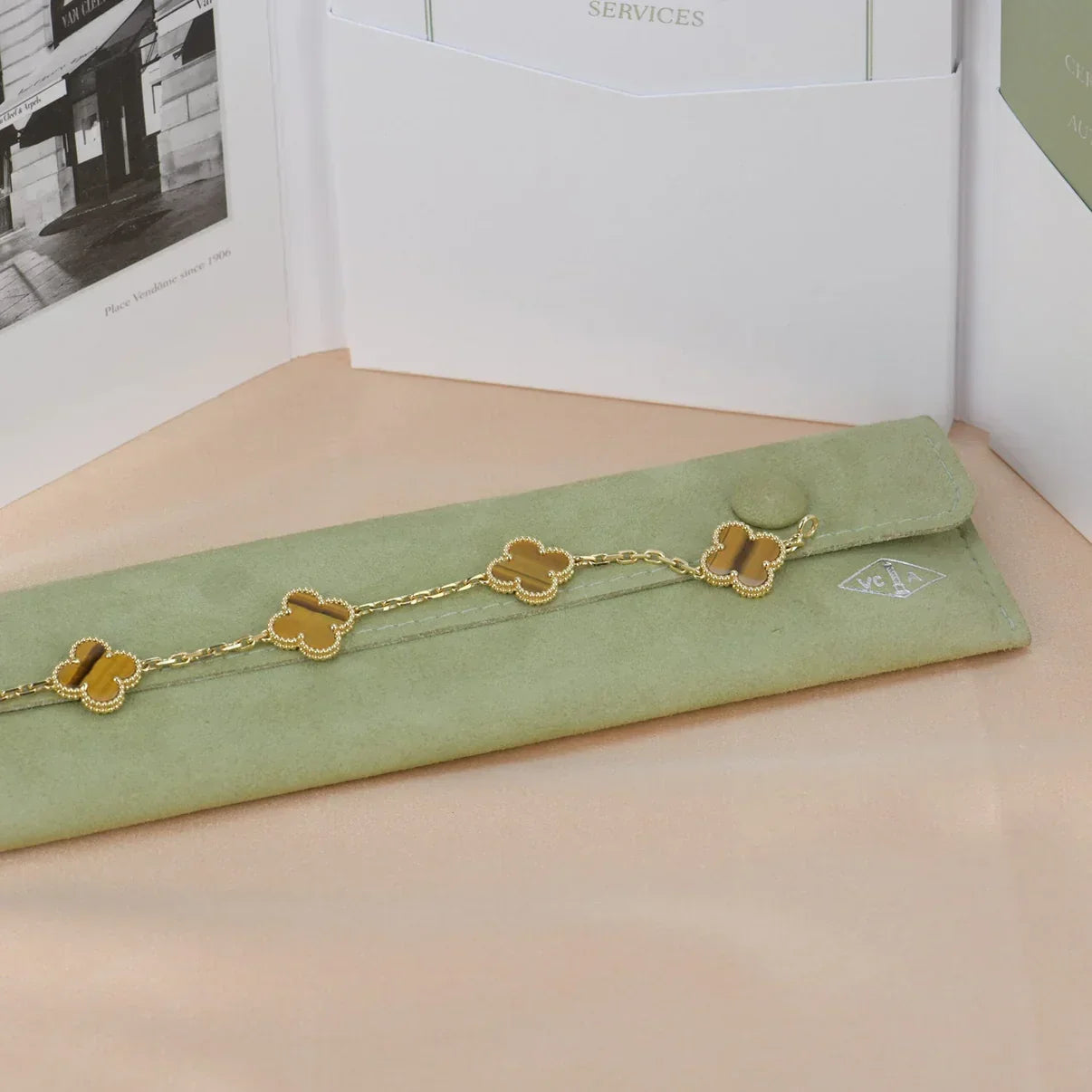 [Lume Jewelry]New  CLOVER 5 MOTIFS TIGER EYE BRACELET COLLECTION