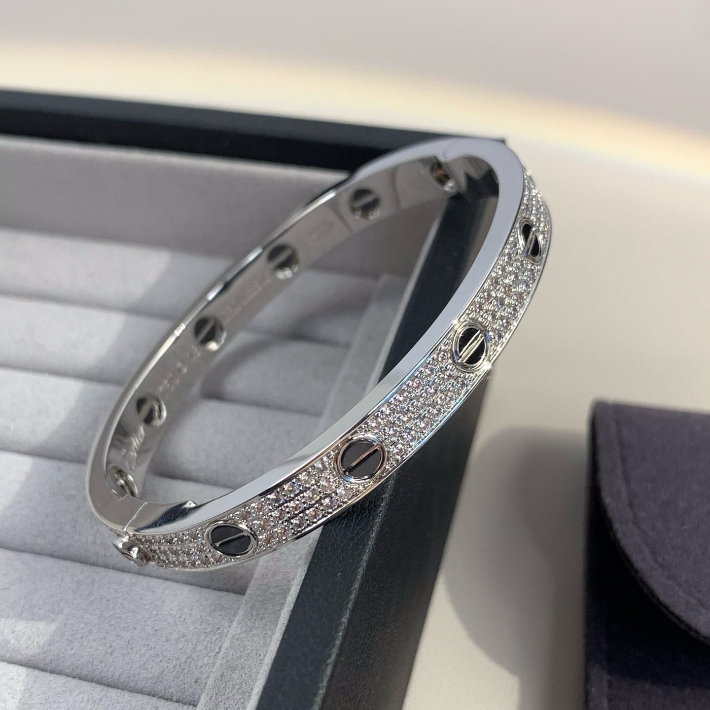 ¡®Lume Jewelry¡¯LOVE BRACELET 6.1MM DIAMOND-PAVED CERAMIC