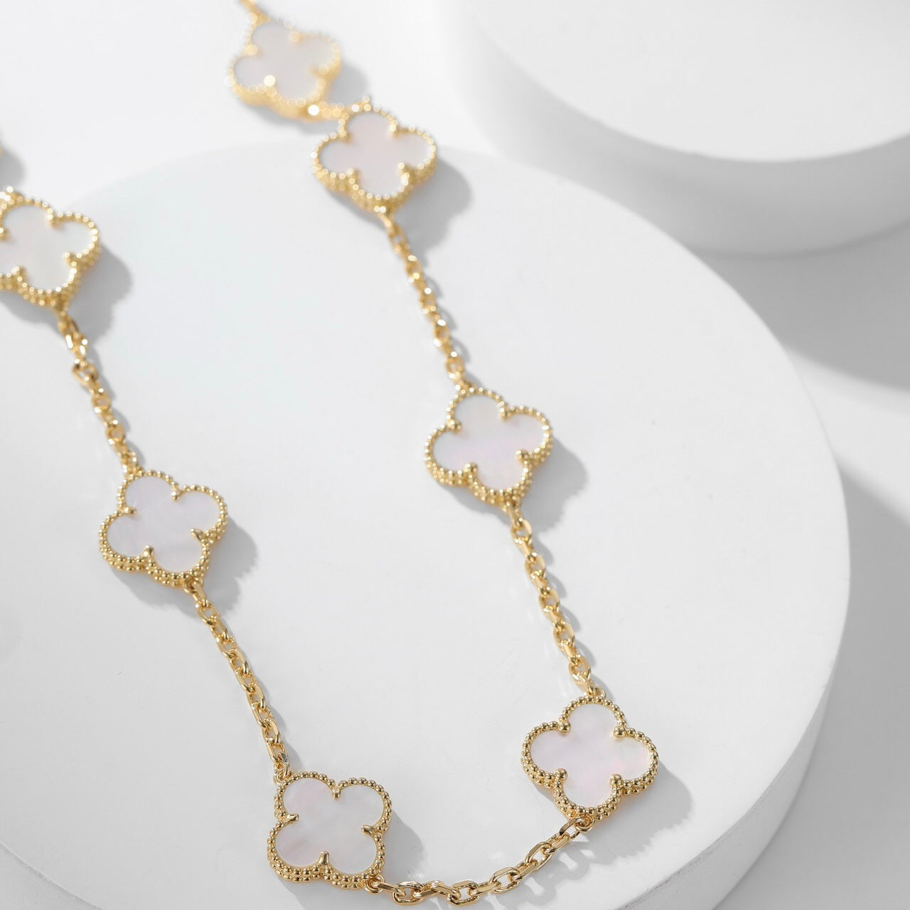 ¡®Lume Jewelry¡¯CLOVER 10 MOTIFS WHITE MOTHER OF PEARL NECKLACE