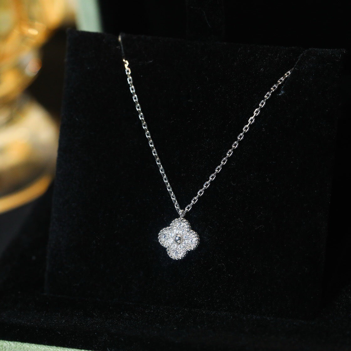 ¡®Lume Jewelry¡¯CLOVER MINI 9.5MM PENDANT DIAMOND NECKLACE