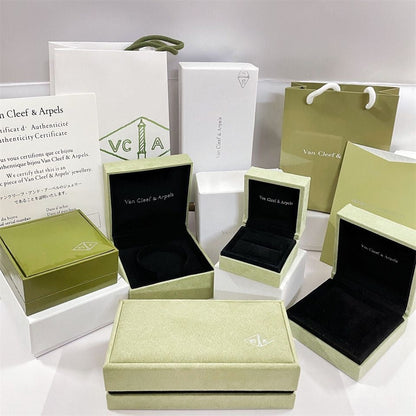 ¡®Lume Jewelry¡¯VA CLOVER BRACELET NECKLACE RING BOX GIFT BAG