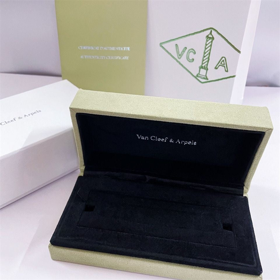 ¡®Lume Jewelry¡¯VA CLOVER BRACELET NECKLACE RING BOX GIFT BAG