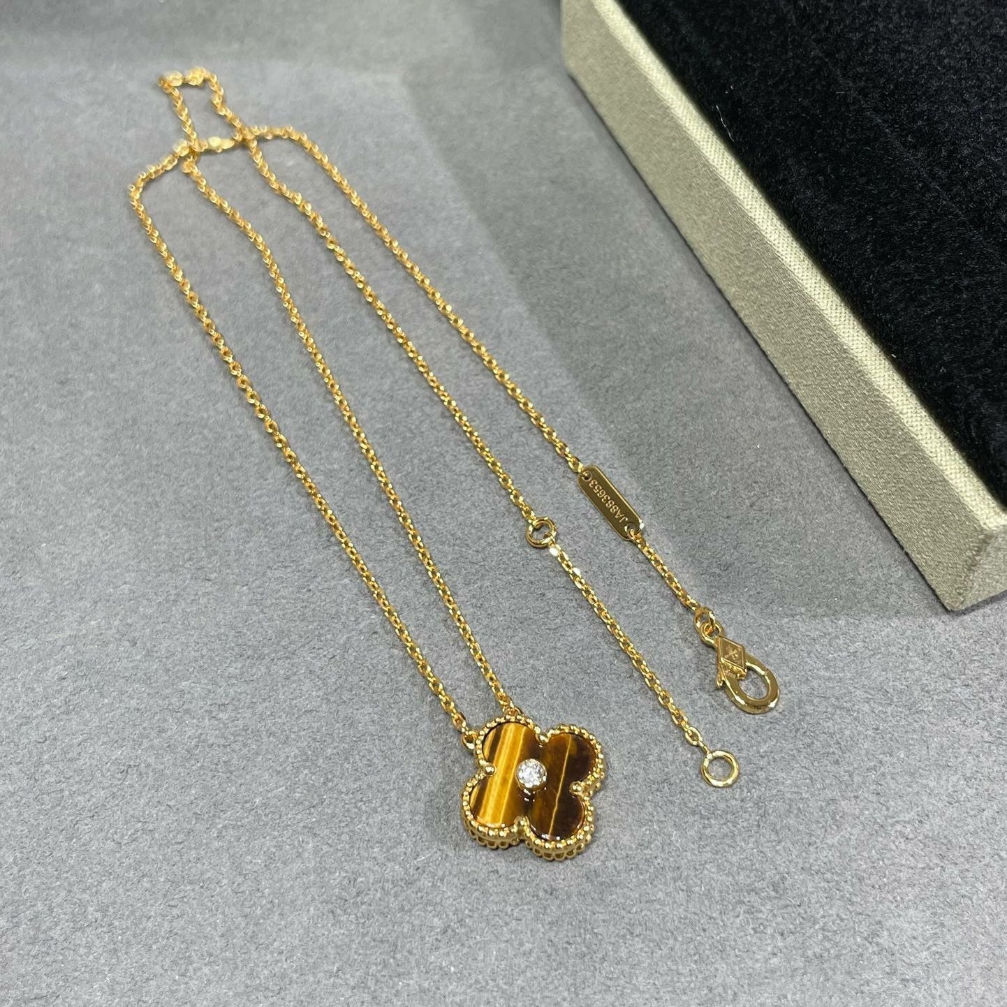 ¡®Lume Jewelry¡¯CLOVER 15MM DIAMOND AND YELLOW TIGER'S EYE AGATE necklace