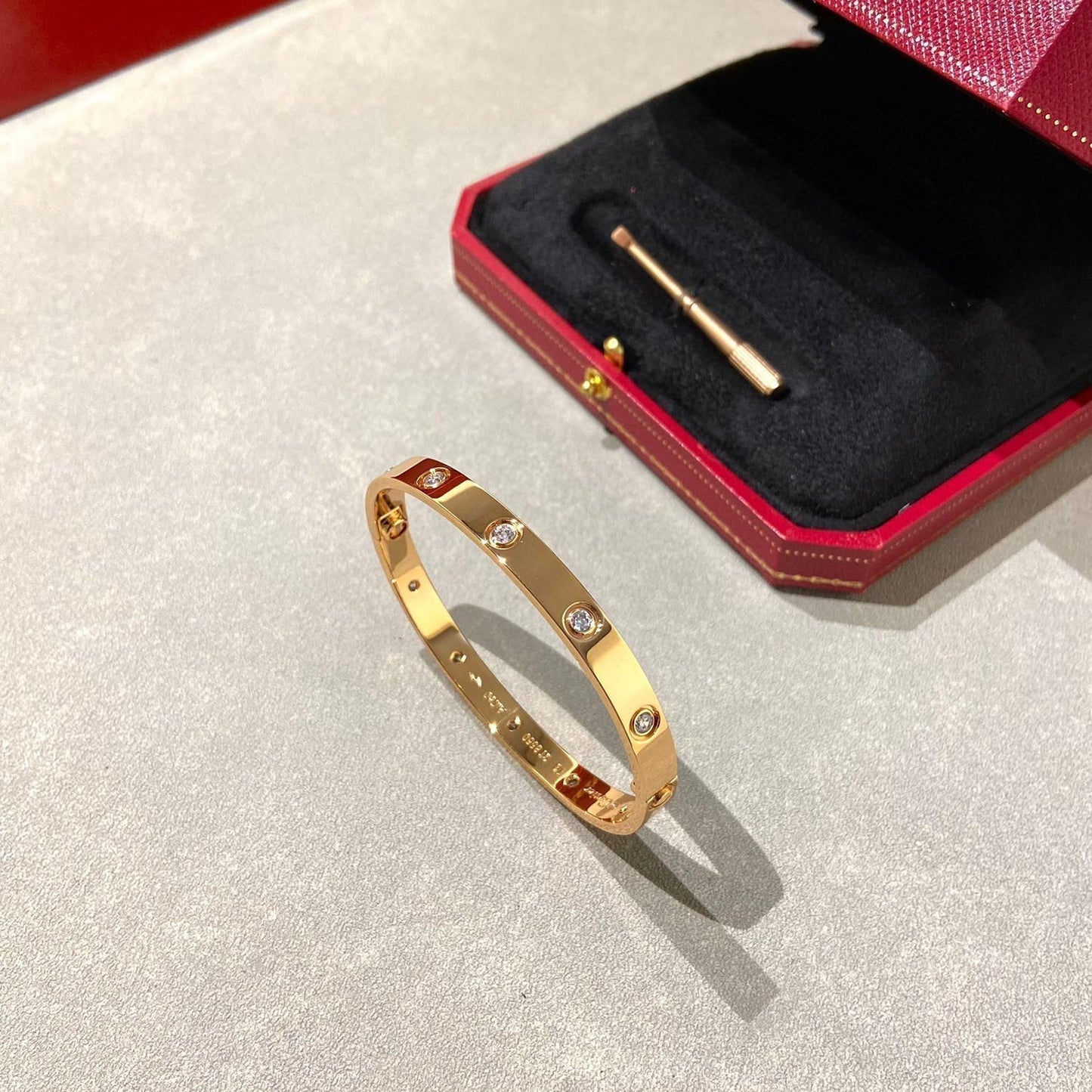 ¡®Lume Jewelry¡¯LOVE BRACELET 6.1MM 10 DIAMONDS