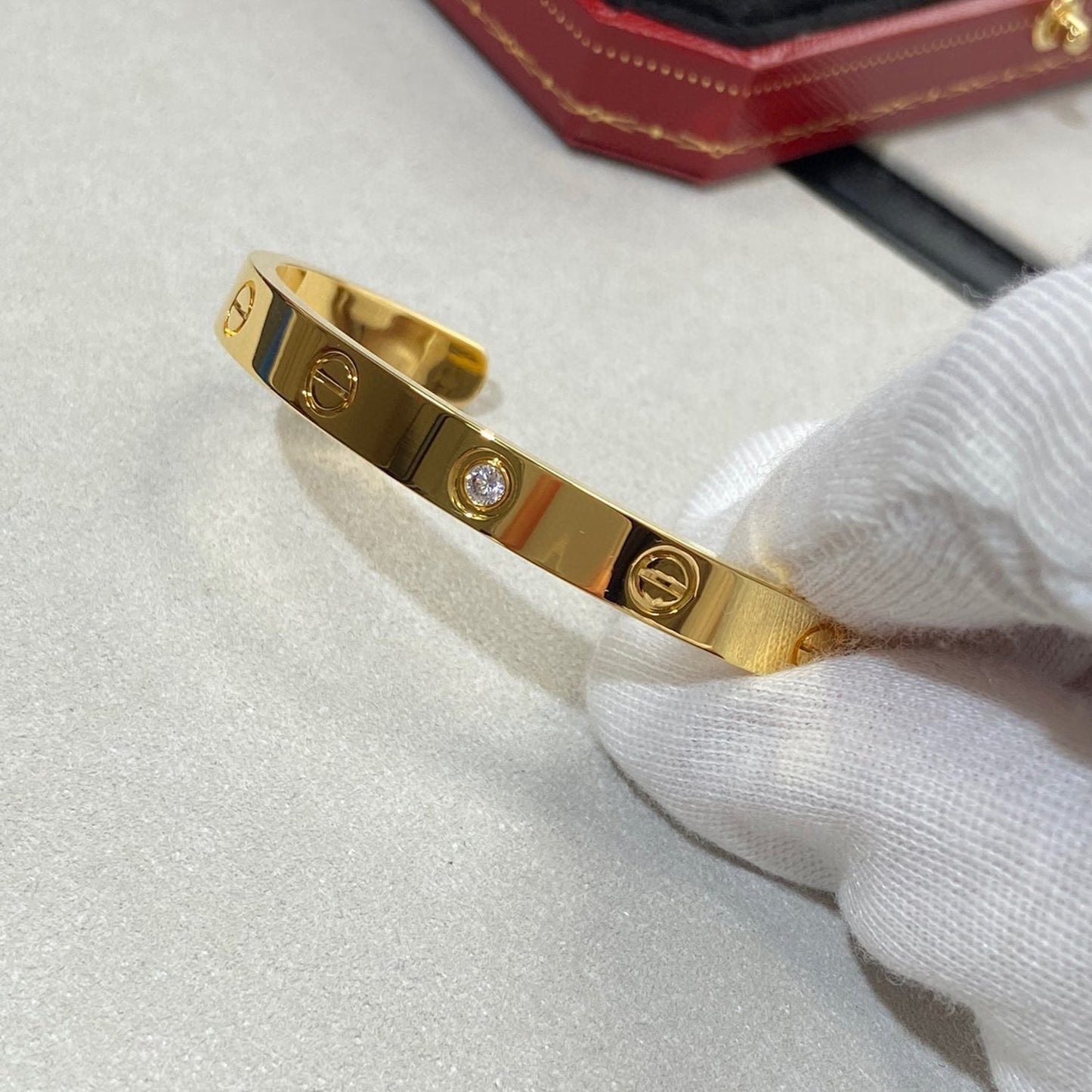 ¡®Lume Jewelry¡¯LOVE BRACELET 6.1MM 1 DIAMOND OPEN CUFF