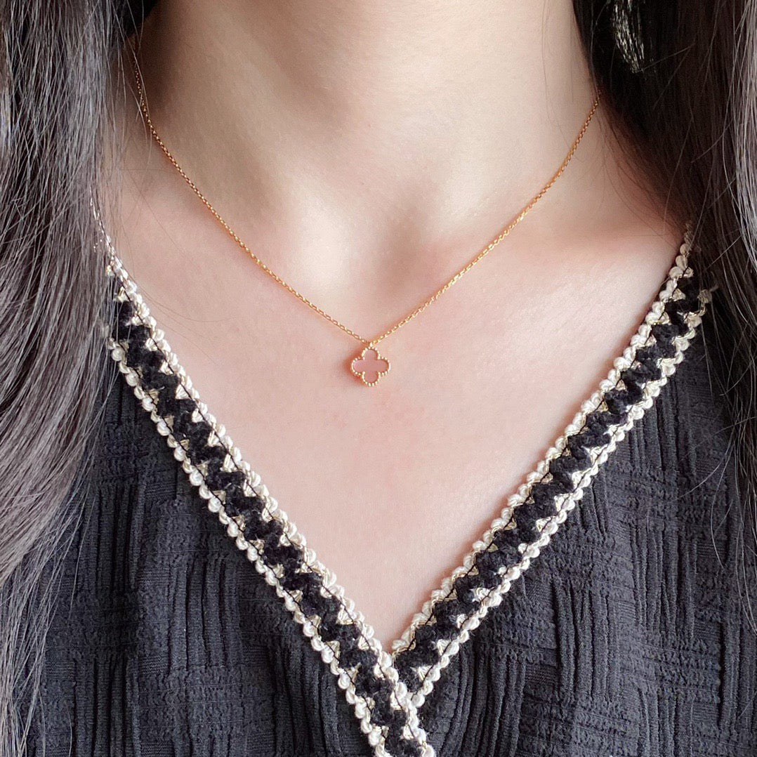 ¡®Lume Jewelry¡¯CLOVER 15MM PINK MOTHER-OF-PEARL SINGLE FLOWER NECKLACE
