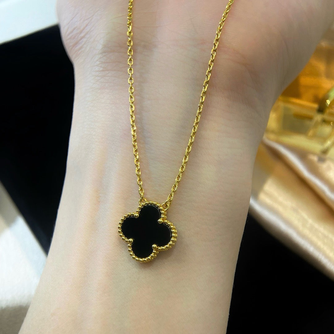 ¡®Lume Jewelry¡¯CLOVER 15MM BLACK ONYX SINGLE FLOWER NECKLACE