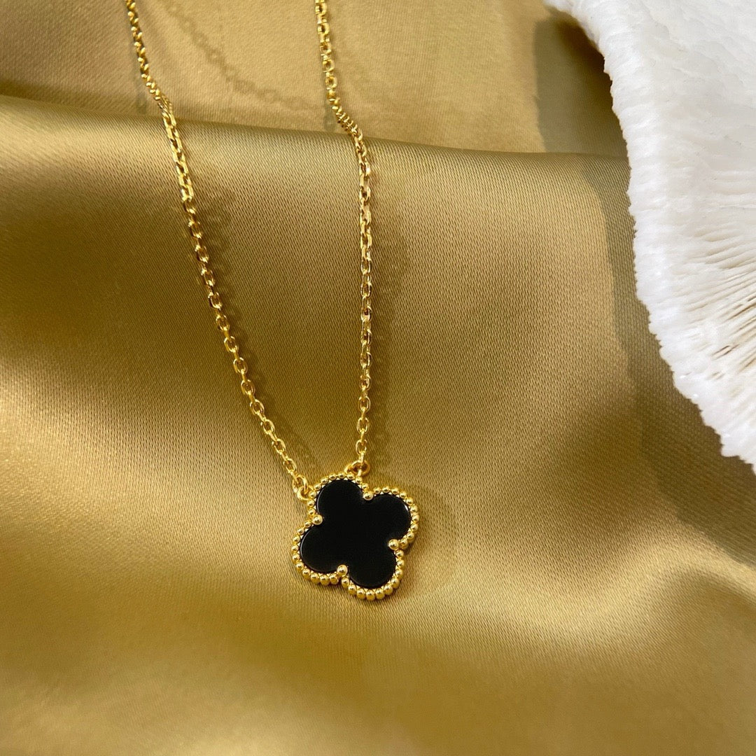 ¡®Lume Jewelry¡¯CLOVER 15MM BLACK ONYX SINGLE FLOWER NECKLACE