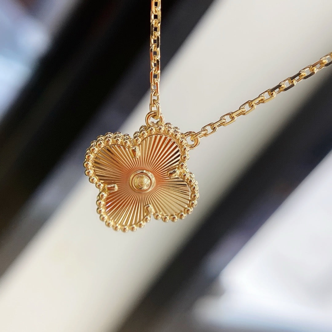 ¡®Lume Jewelry¡¯CLOVER 15MM LASER NECKLACE