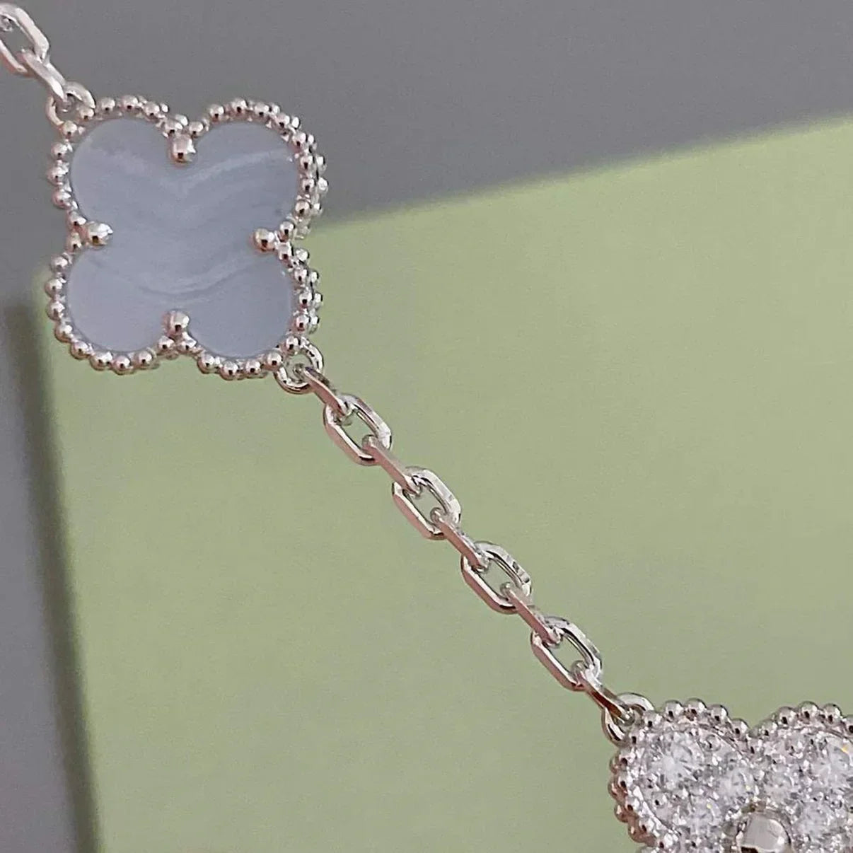 [Lume Jewelry]New  CLOVER 5 MOTIF PURPLE CHALCEDONY BRACELET COLLECTION