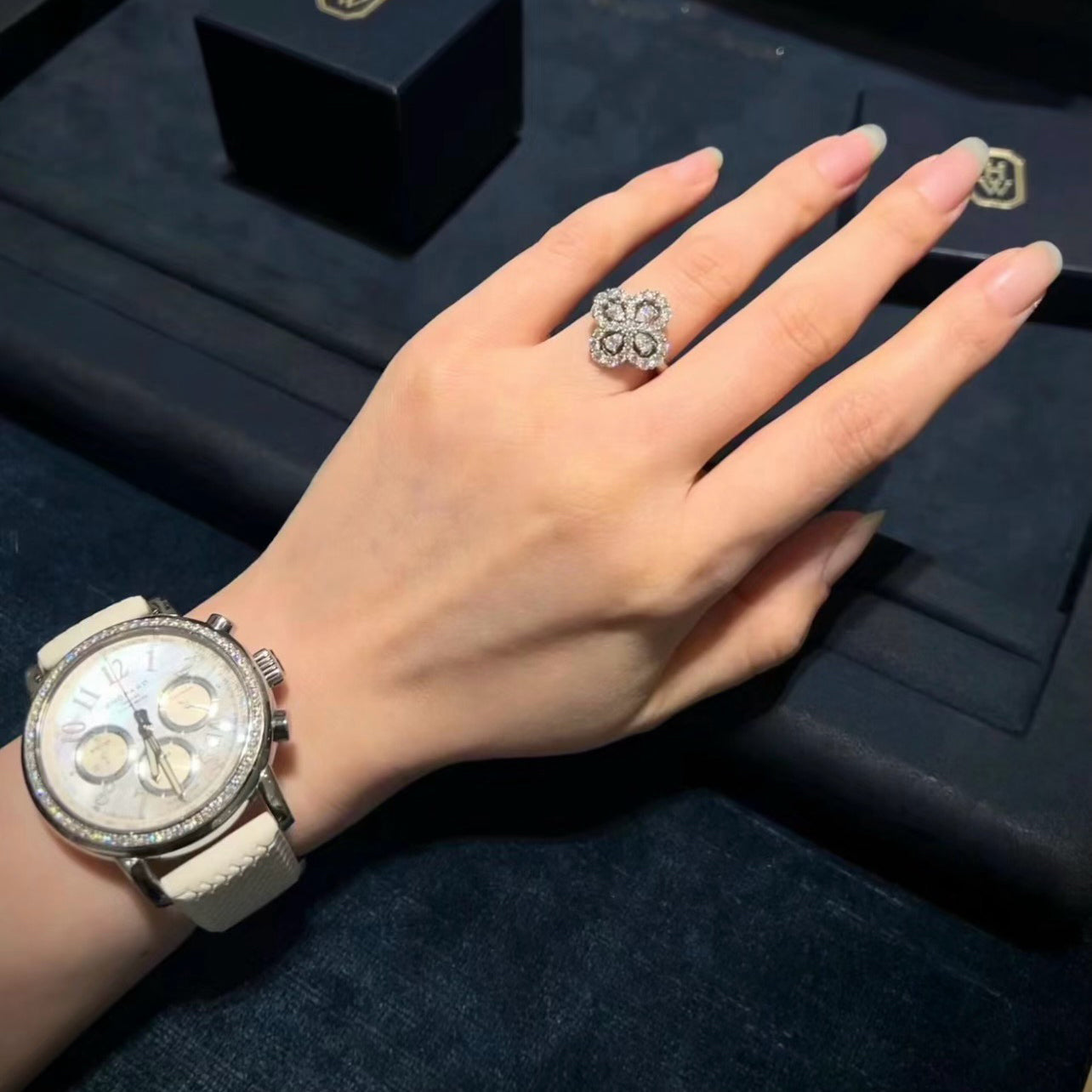 ¡®Lume Jewelry¡¯LOOP RING FULL MOTIF DIAMOND 16MM SILVE