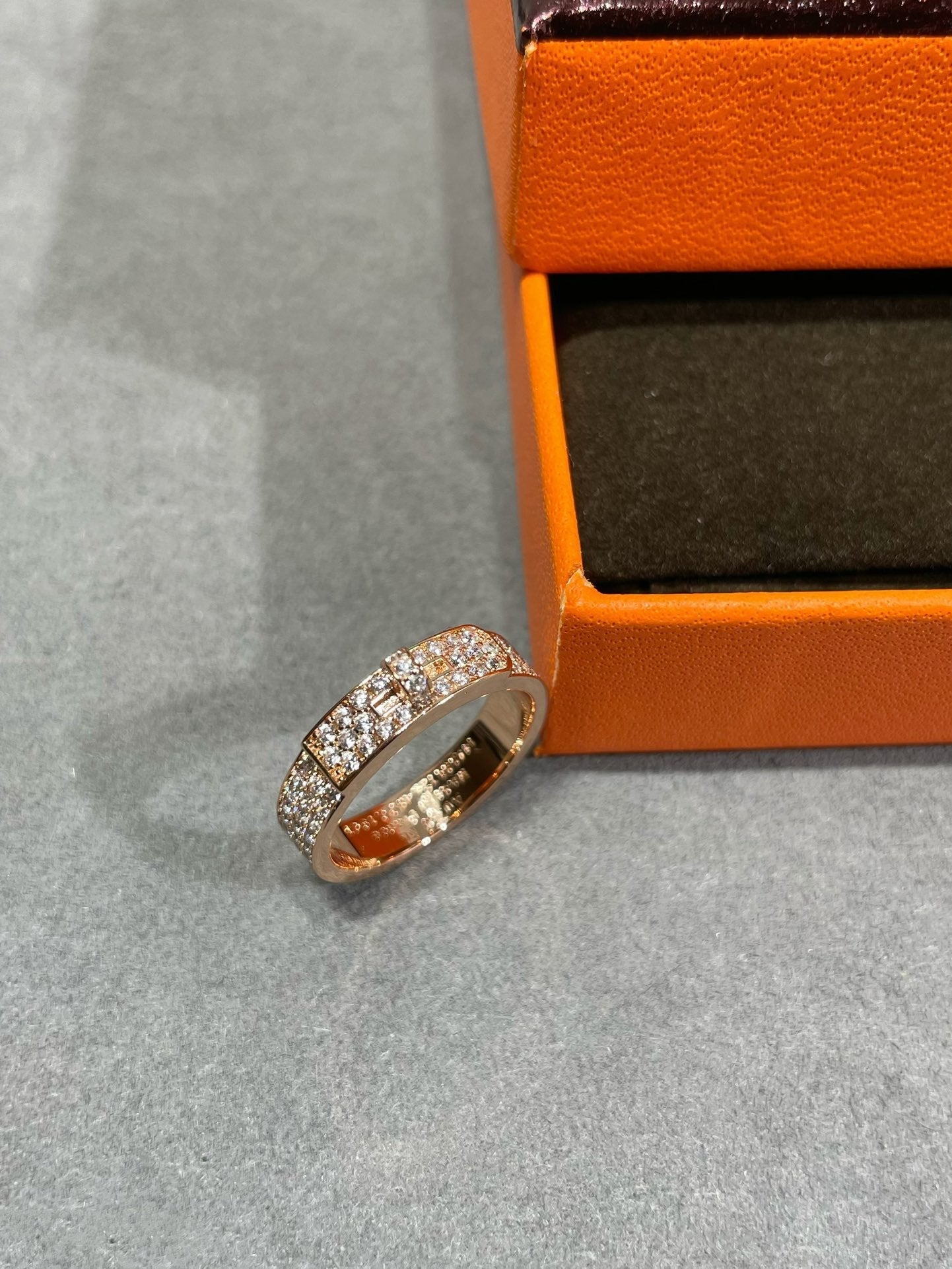 ¡®Lume Jewelry¡¯KELLY PINK GOLD DIAMOND RING