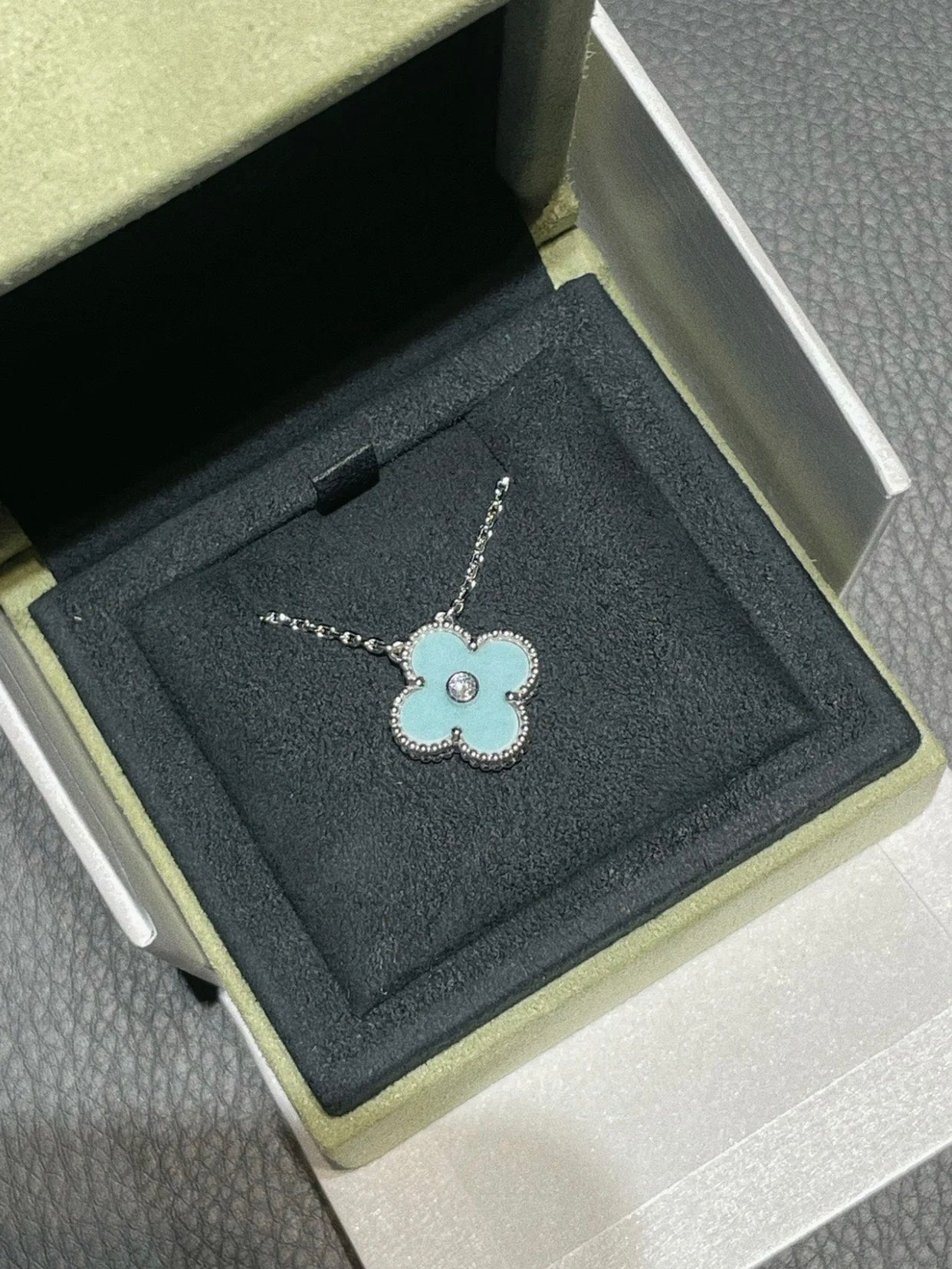 ¡®Lume Jewelry¡¯CLOVER 1 DIAMOND LIGHT BLUE SILVER NECKLACE