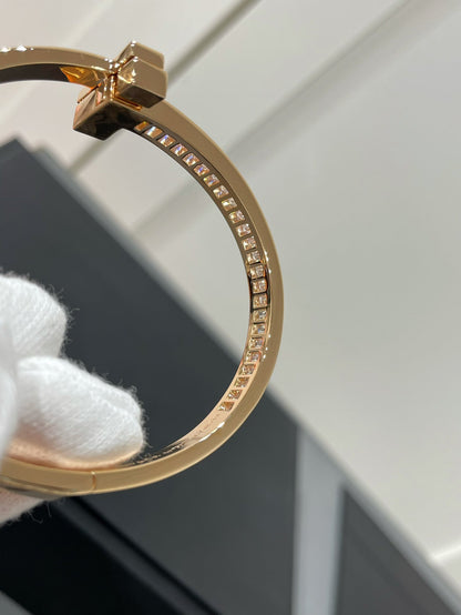 [Lume Jewelry]WIDE HINGED BANGLE PINK GOLD WITH BAGUETTE DIAMONDS