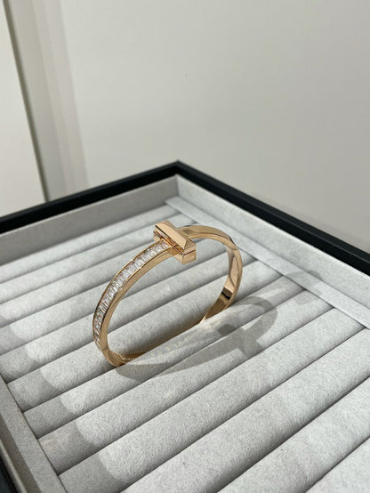 [Lume Jewelry]WIDE HINGED BANGLE PINK GOLD WITH BAGUETTE DIAMONDS