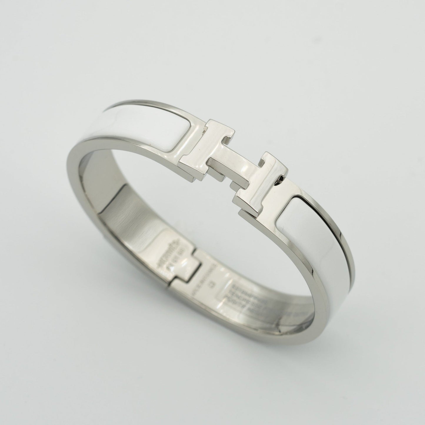 ¡®Lume Jewelry¡¯H WHITE BRACELET