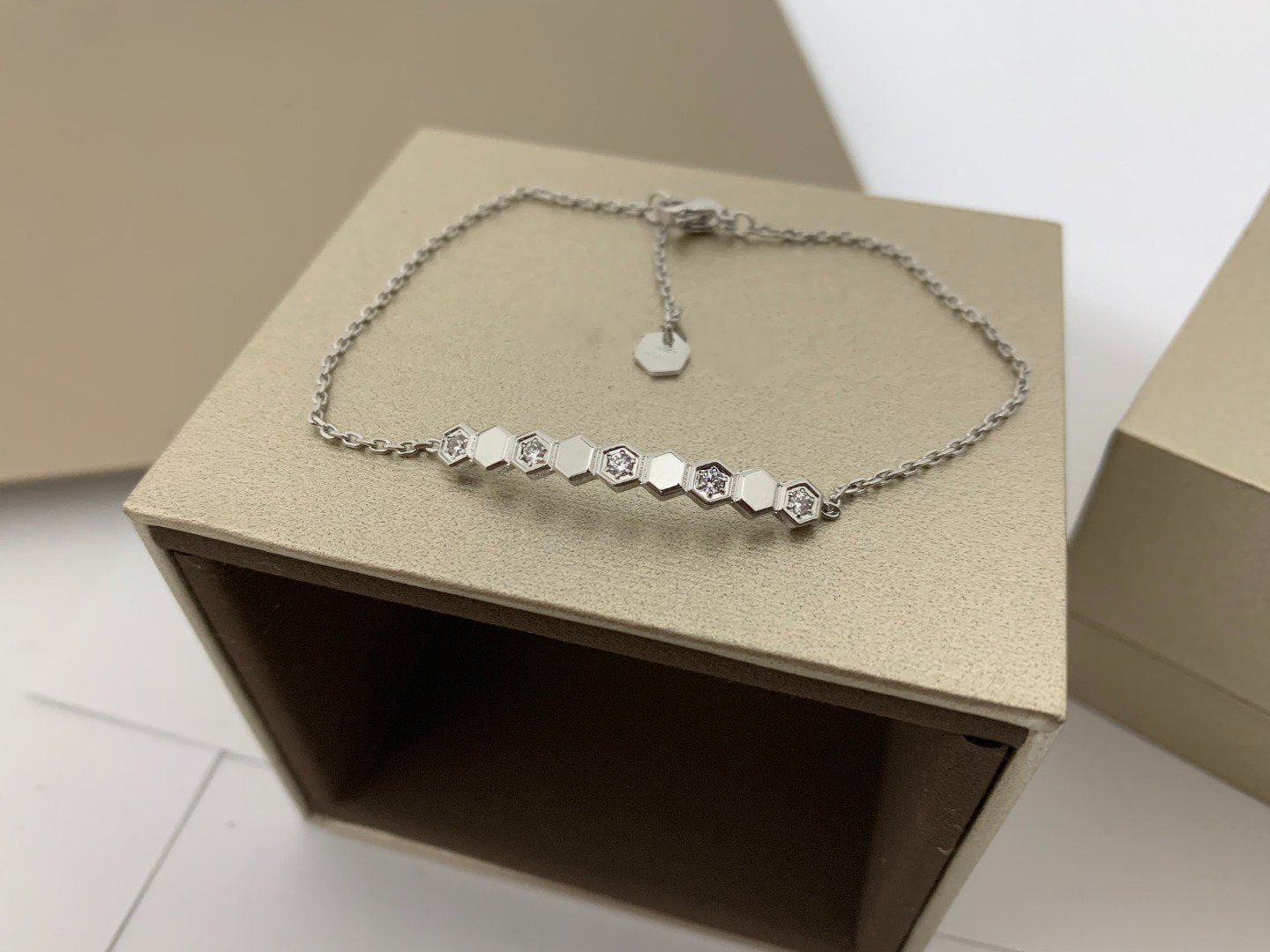 ¡®Lume Jewelry¡¯BEE LOVE BRACELET DIAMOND