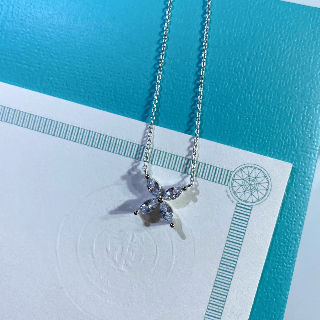 [Lume Jewelry]PLATINUM AND DIAMOND VICTORIA PENDANT NECKLACE