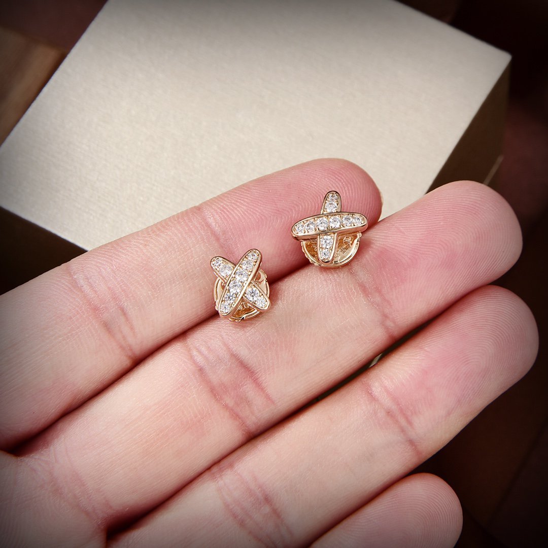 ¡®Lume Jewelry¡¯JEUX DE GOLD DIAMOND EARRINGS