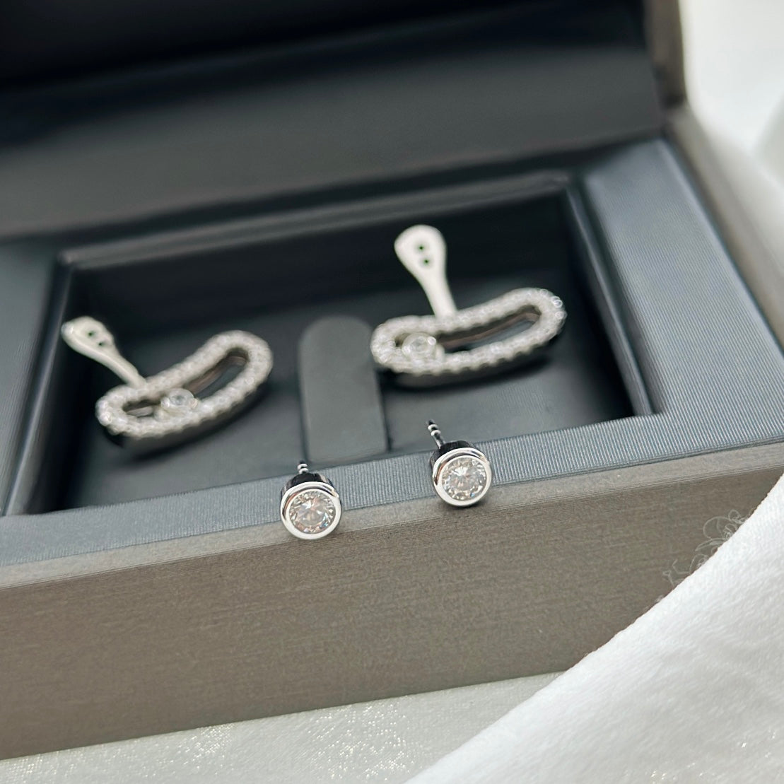 [Lume Jewelry]MOVE UNO SILVER DIAMOND EARRINGS