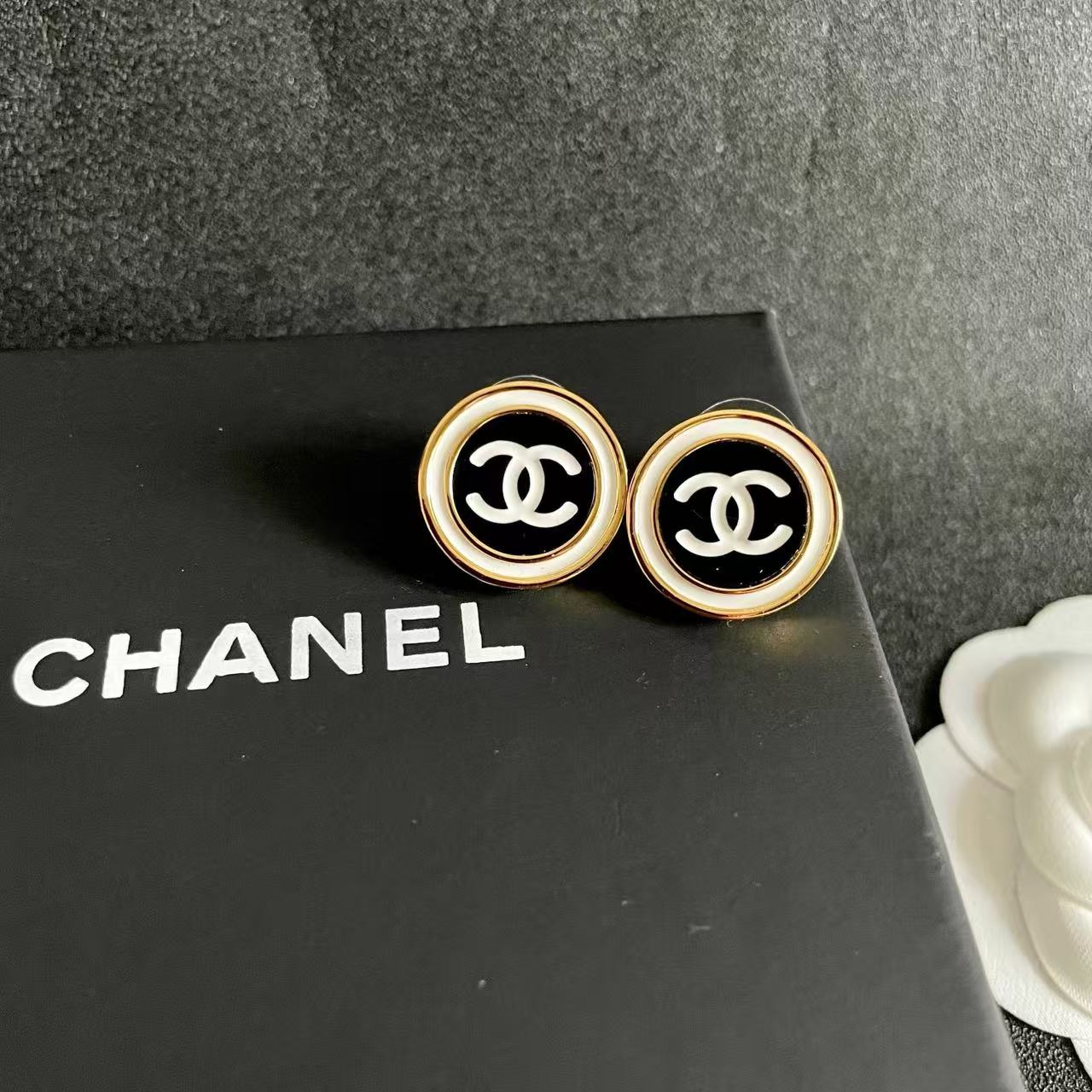 [Lume Jewelry]Classic Double C Stud Earrings