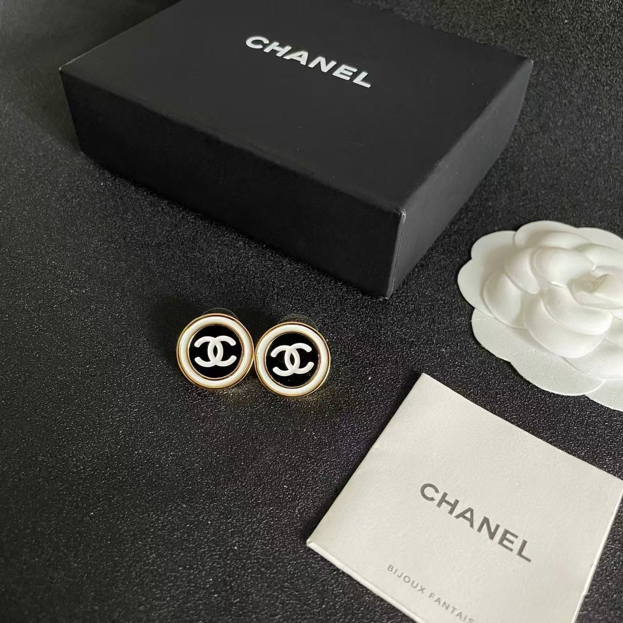 [Lume Jewelry]Classic Double C Stud Earrings