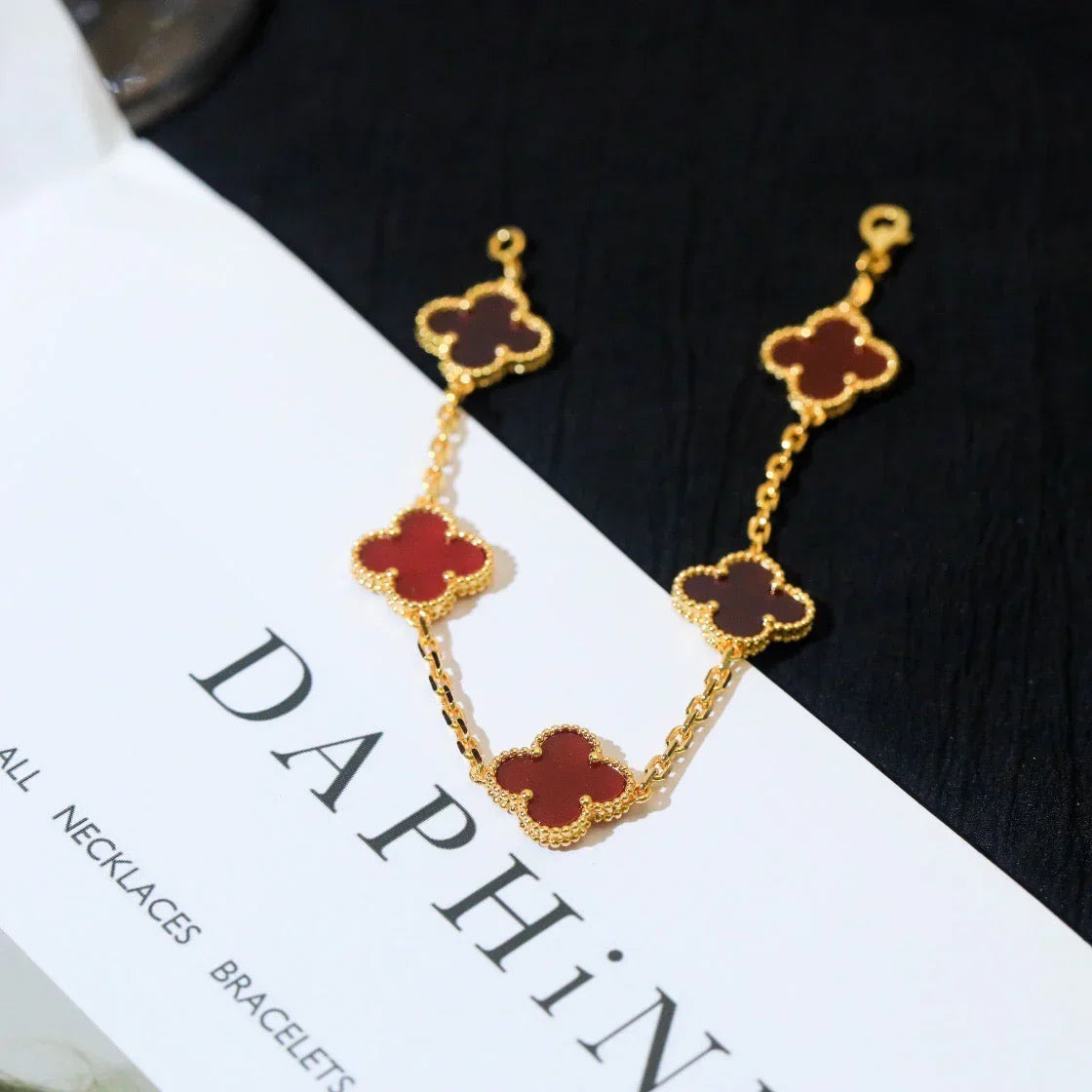 [Lume Jewelry]New  CLOVER 5 MOTIF RED CORNELIAN BRACELET COLLECTION
