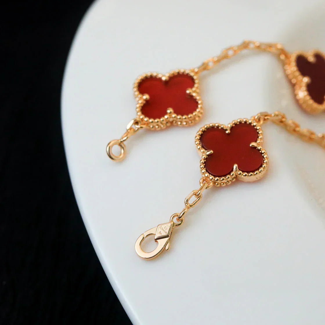 [Lume Jewelry]New  CLOVER 5 MOTIF RED CORNELIAN BRACELET COLLECTION