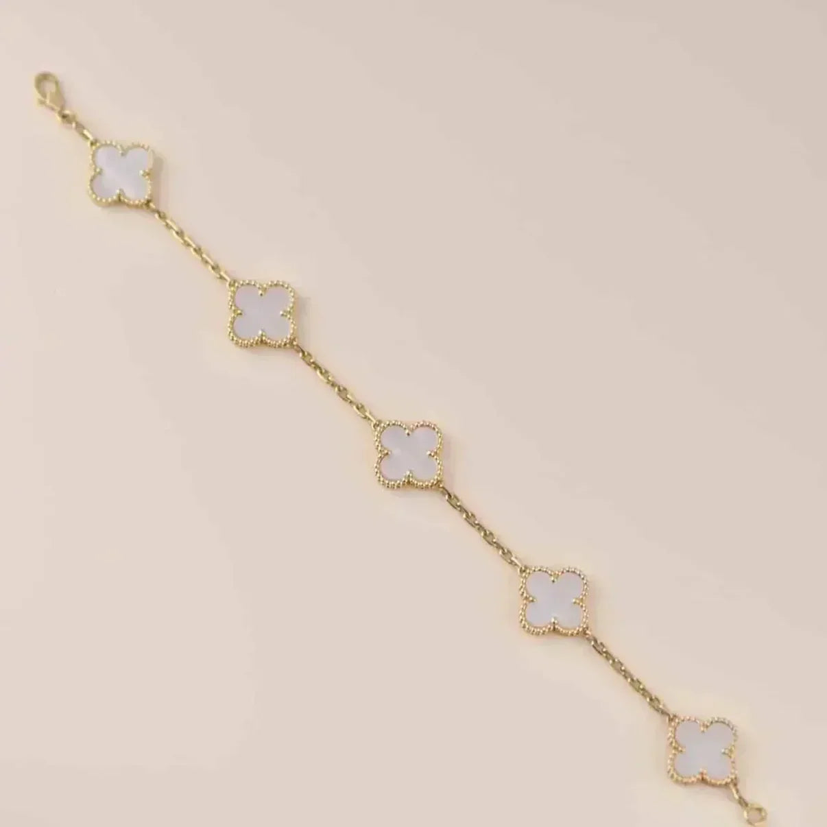 [Lume Jewelry]New CLOVER WHITE PEARL MOP 5 MOTIF BRACELET COLLECTION