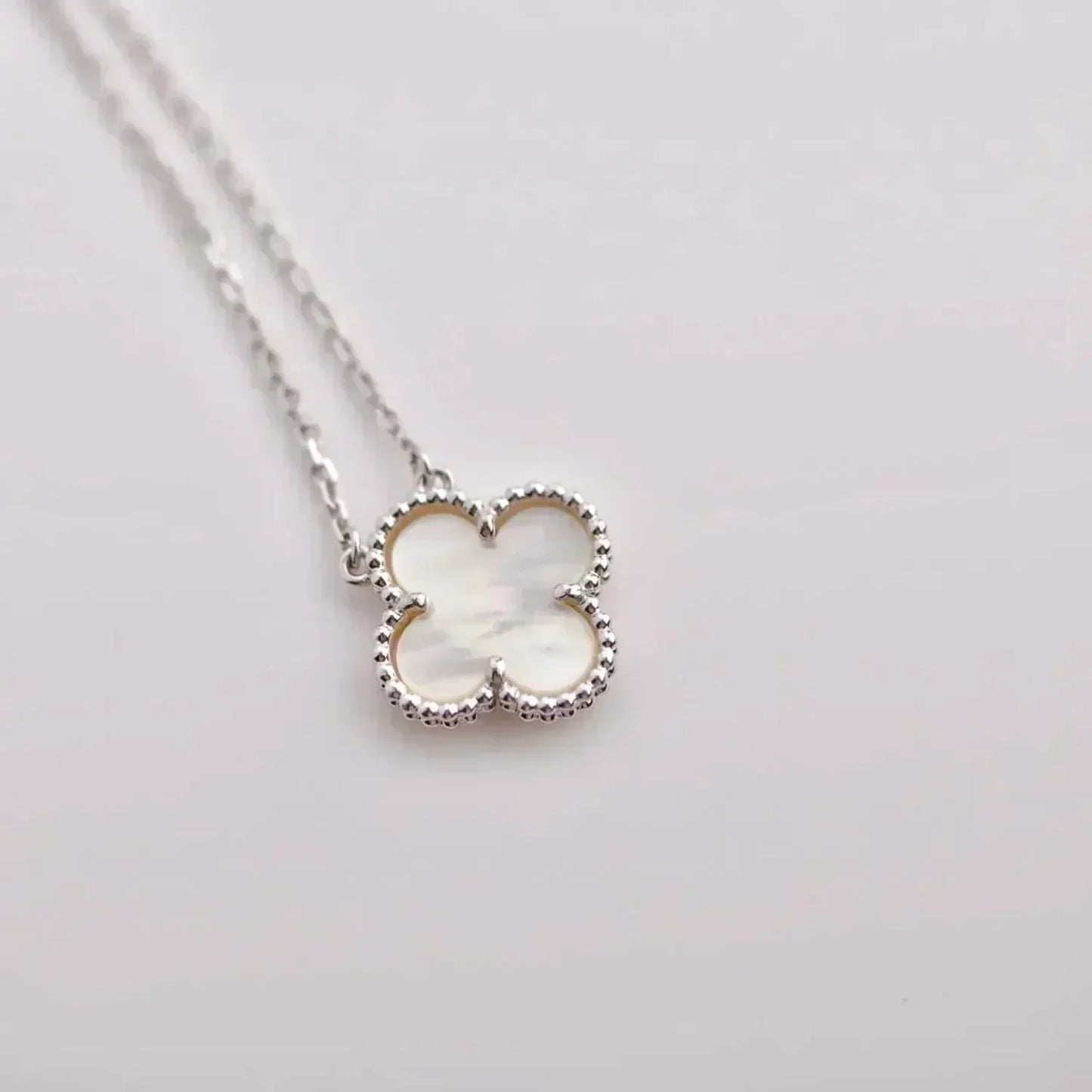 ¡®Lume Jewelry¡¯CLOVER  15MM WHITE MOTHER-OF-PEARL SILVER