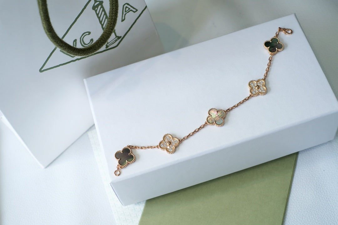 [Lume Jewelry]New CLOVER 5 MOTIF GRAY MOP BRACELET COLLECTION
