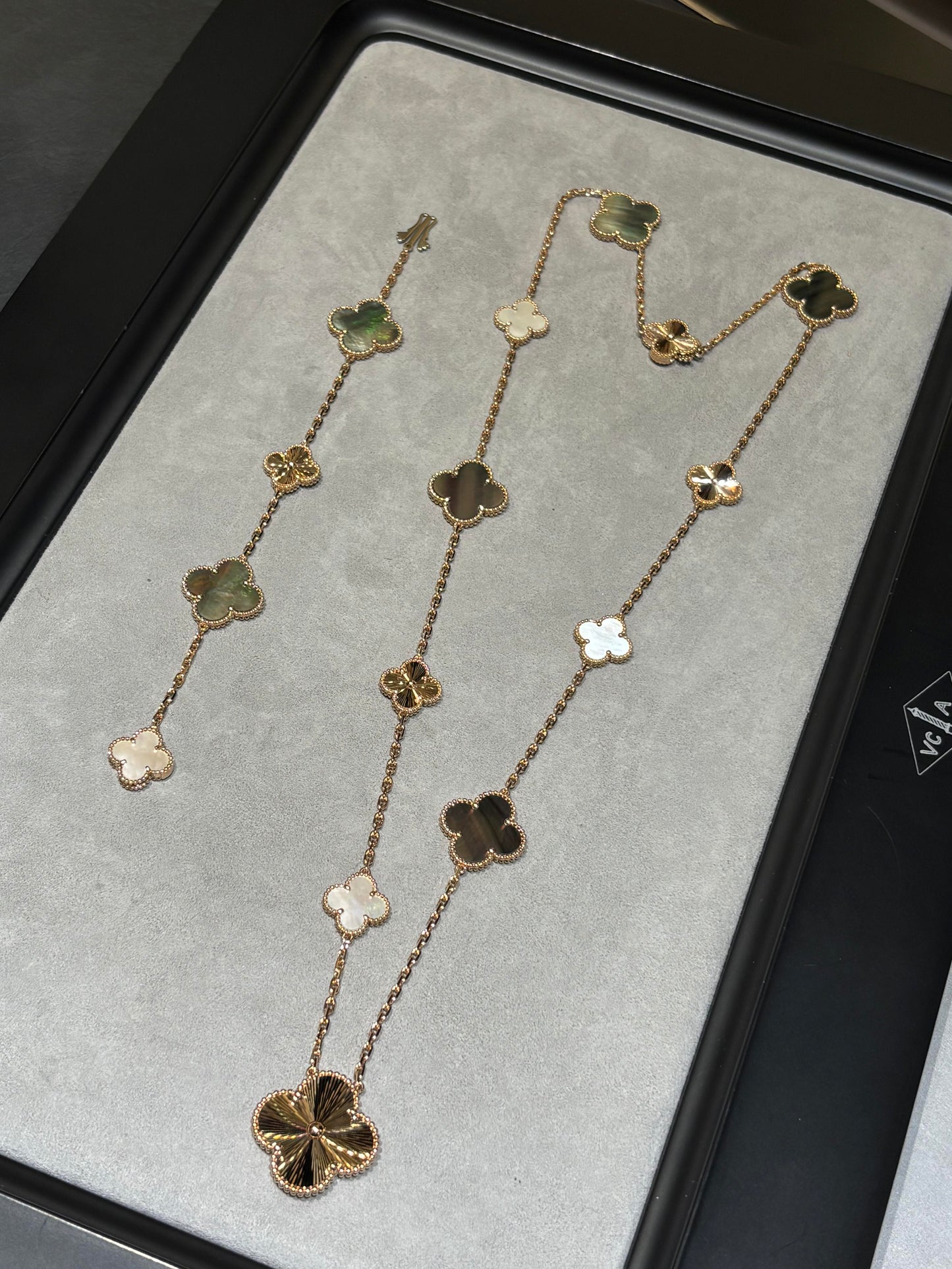 [¡®Lume Jewelry¡¯] 25 NEW CLOVER 15 MOTIFS GRAY MOTHER-OF-PEARL